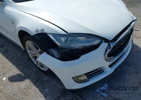 2013 Tesla Model S Performance from USA, damaged, VIN 5YJSA1CP8DFP15538